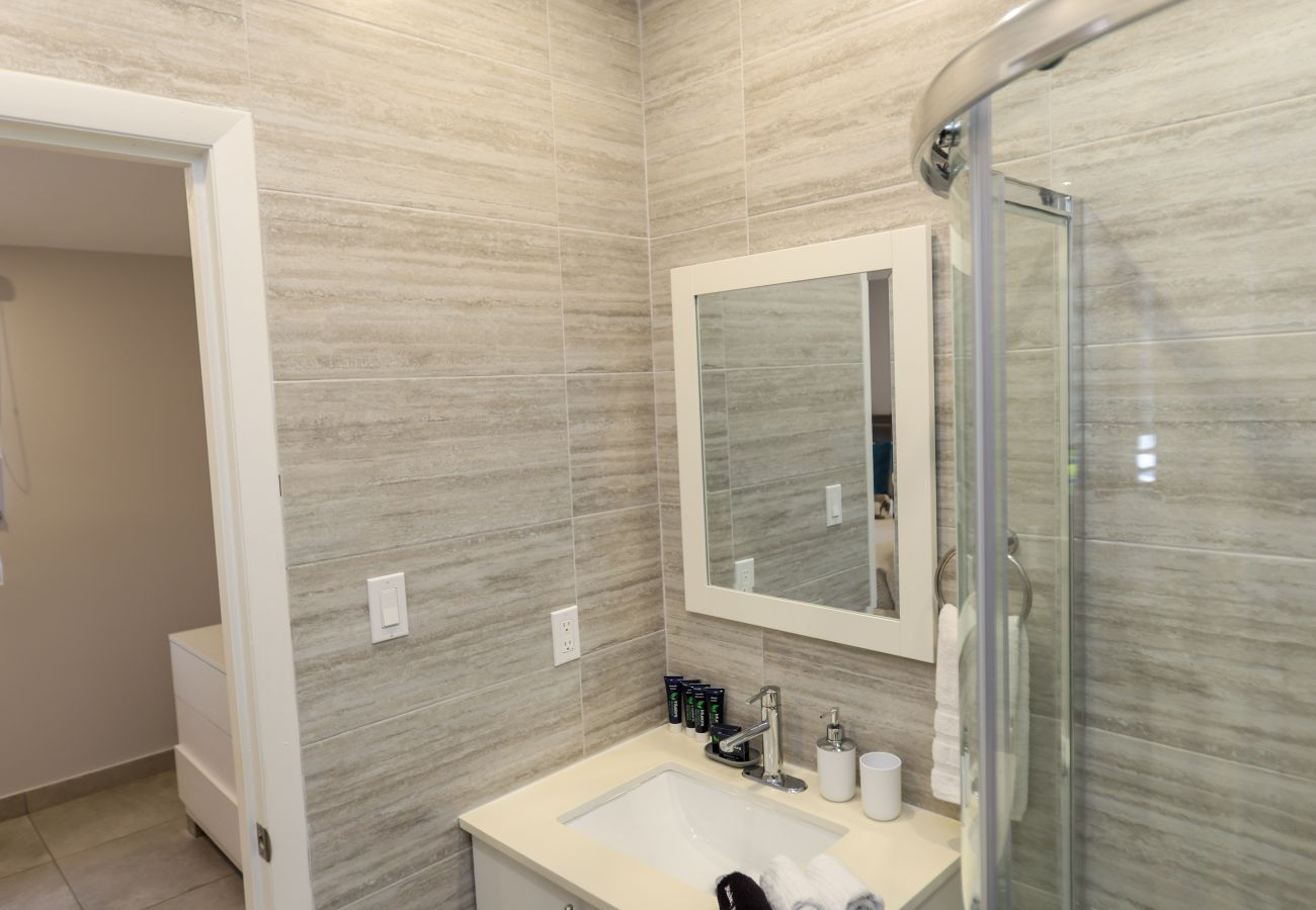 Townhouse in Jolly Harbour - 246D, Superior 2 Bedrooms