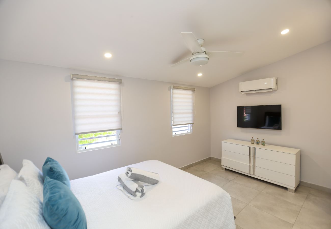 Townhouse in Jolly Harbour - 246D, Superior 2 Bedrooms