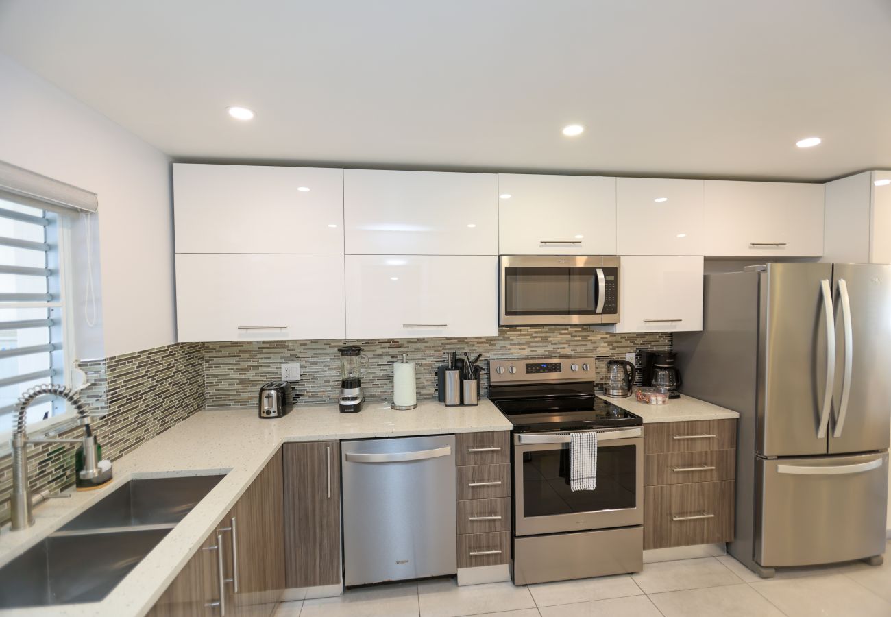 Townhouse in Jolly Harbour - 246D, Superior 2 Bedrooms