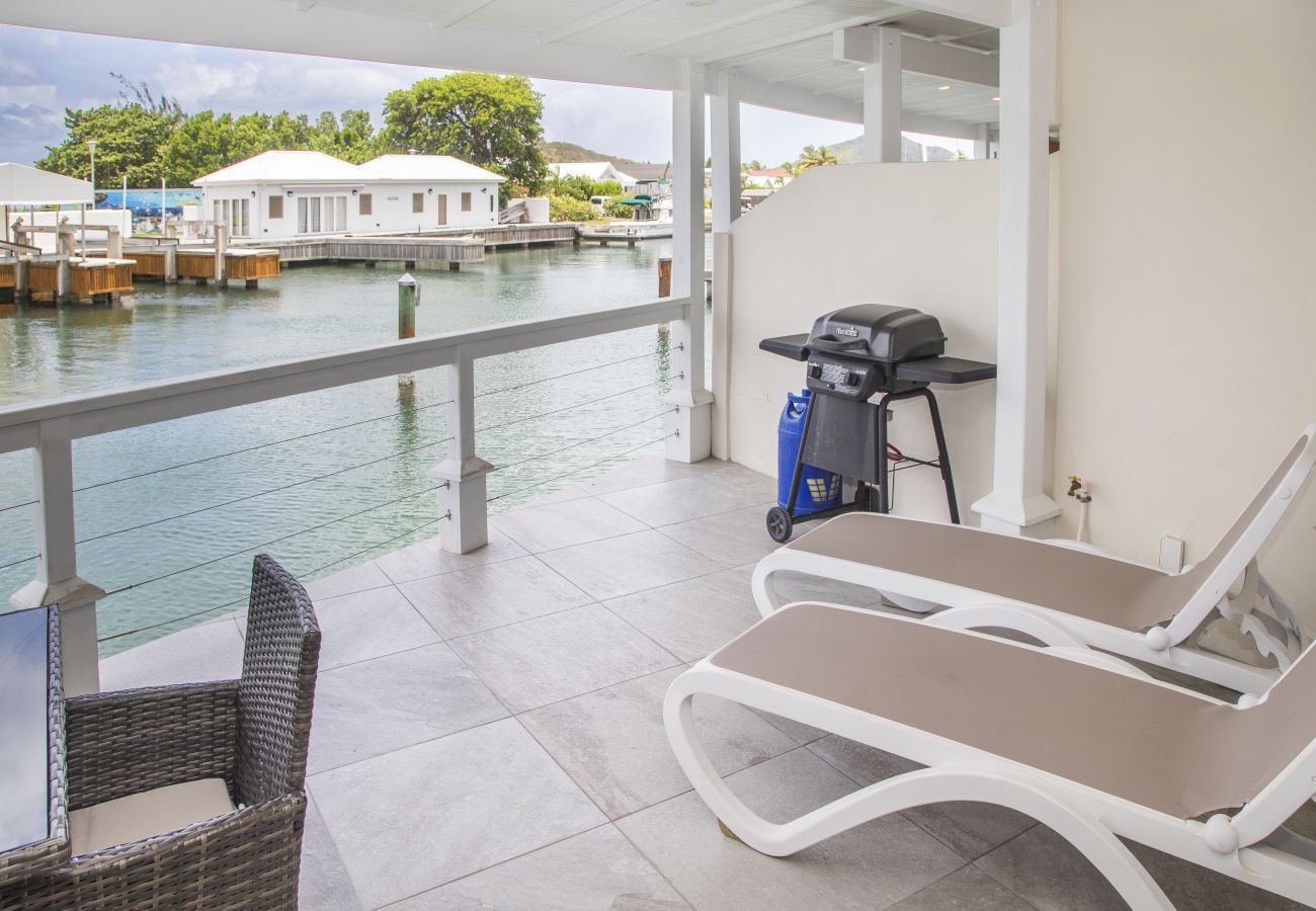 Townhouse in Jolly Harbour - 247C, Luxury 2 Bedrooms