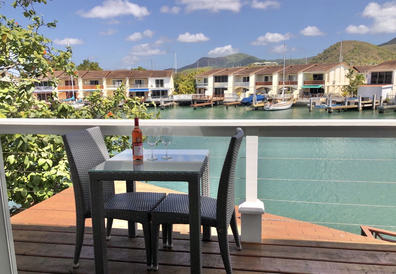 Townhouse in Jolly Harbour - 230A, Luxury 2 Bedrooms