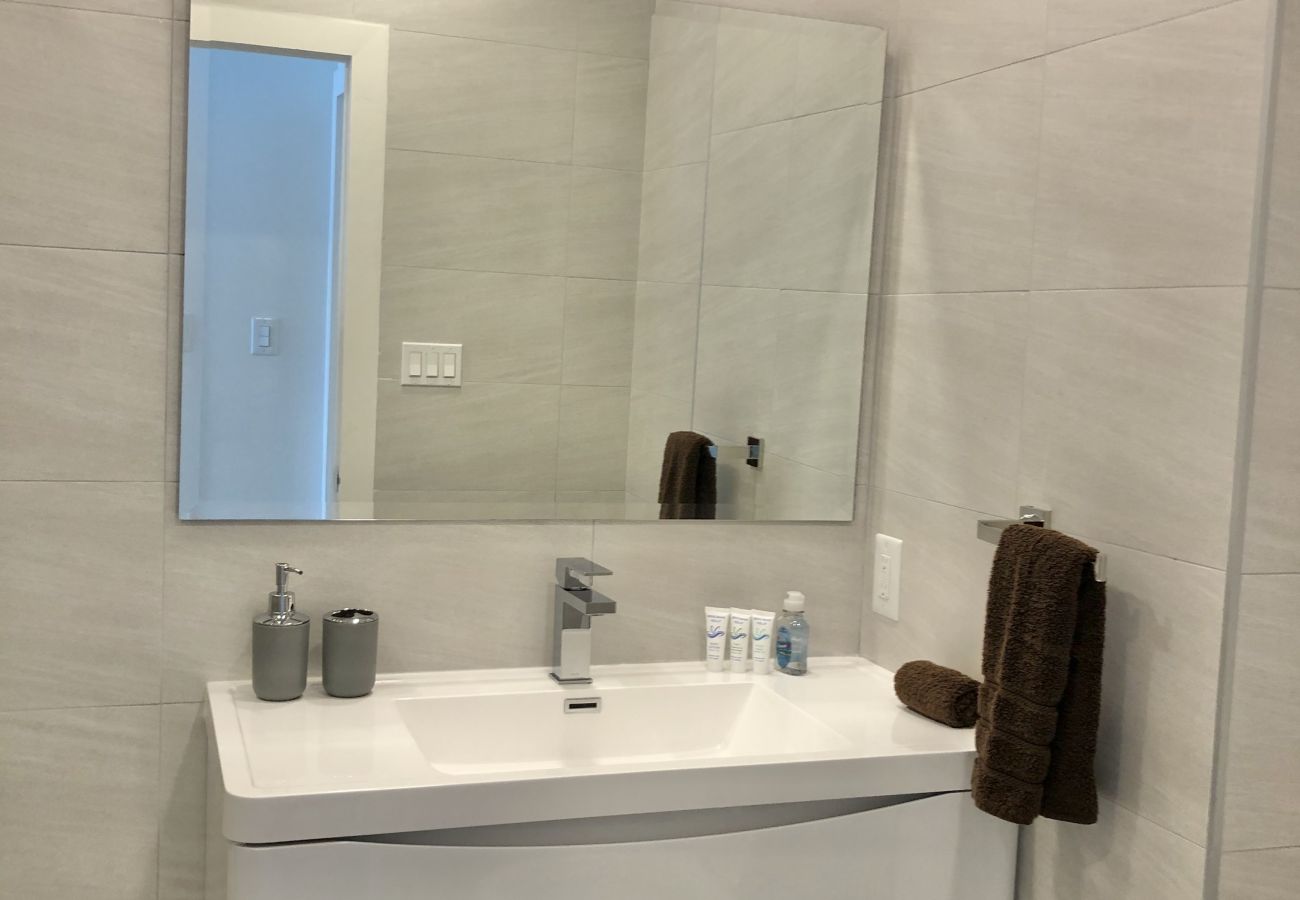 Townhouse in Jolly Harbour - 230A, Luxury 2 Bedrooms