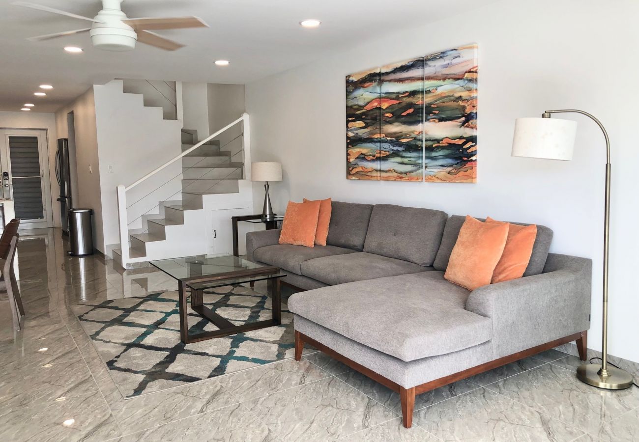 Townhouse in Jolly Harbour - 230A, Luxury 2 Bedrooms