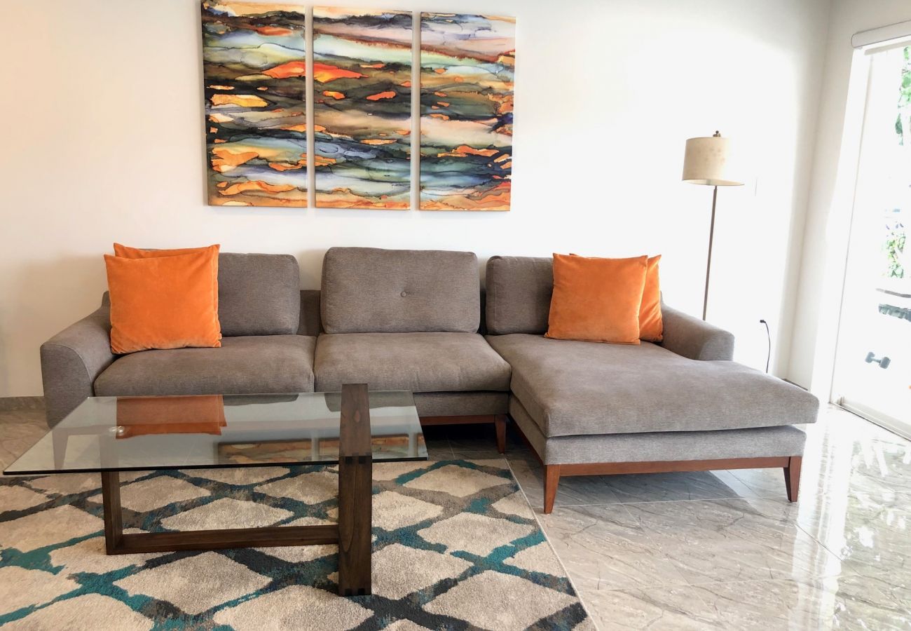 Townhouse in Jolly Harbour - 230A, Luxury 2 Bedrooms