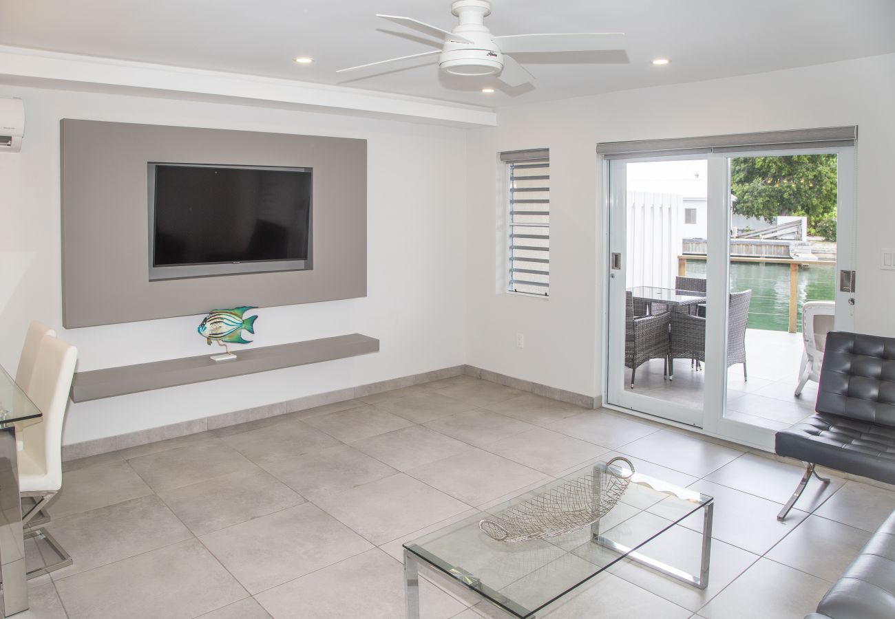 Townhouse in Jolly Harbour - 246E, Superior 2 Bedrooms