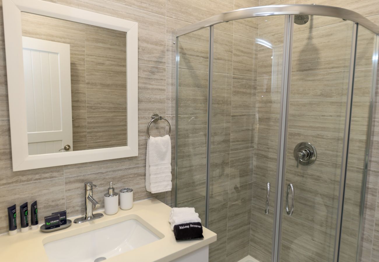 Townhouse in Jolly Harbour - 246E, Superior 2 Bedrooms
