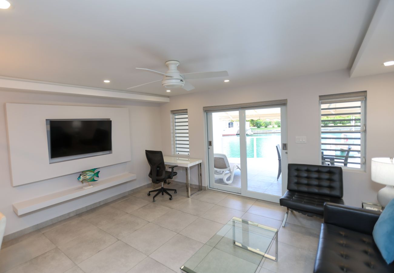 Townhouse in Jolly Harbour - 246E, Superior 2 Bedrooms