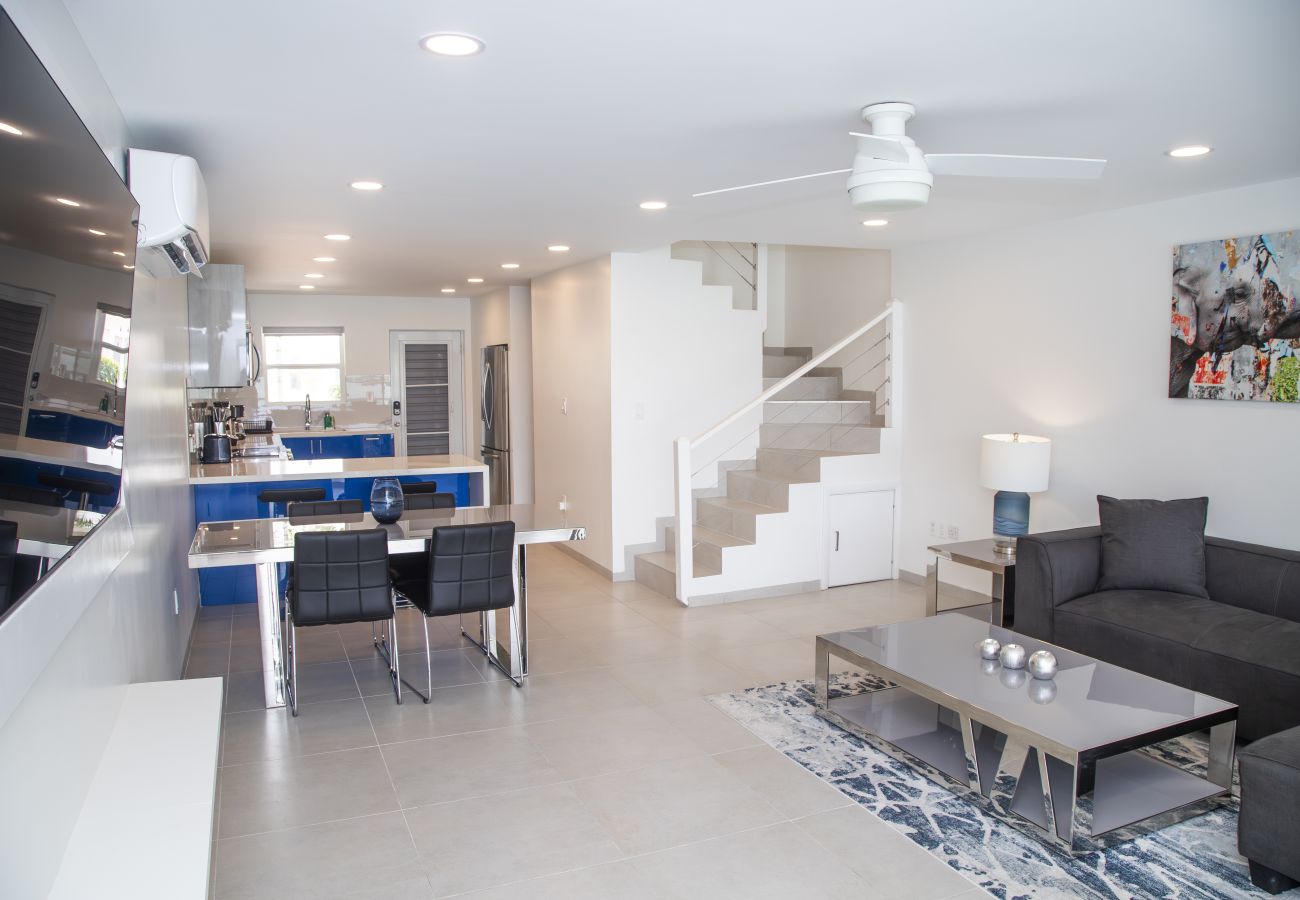 Townhouse in Jolly Harbour - 232D, Luxury 2 Bedrooms