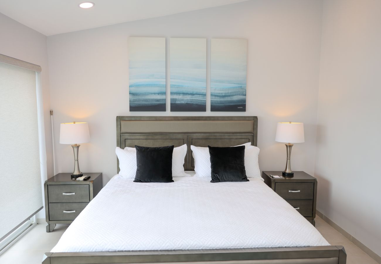 Townhouse in Jolly Harbour - 232D, Luxury 2 Bedrooms