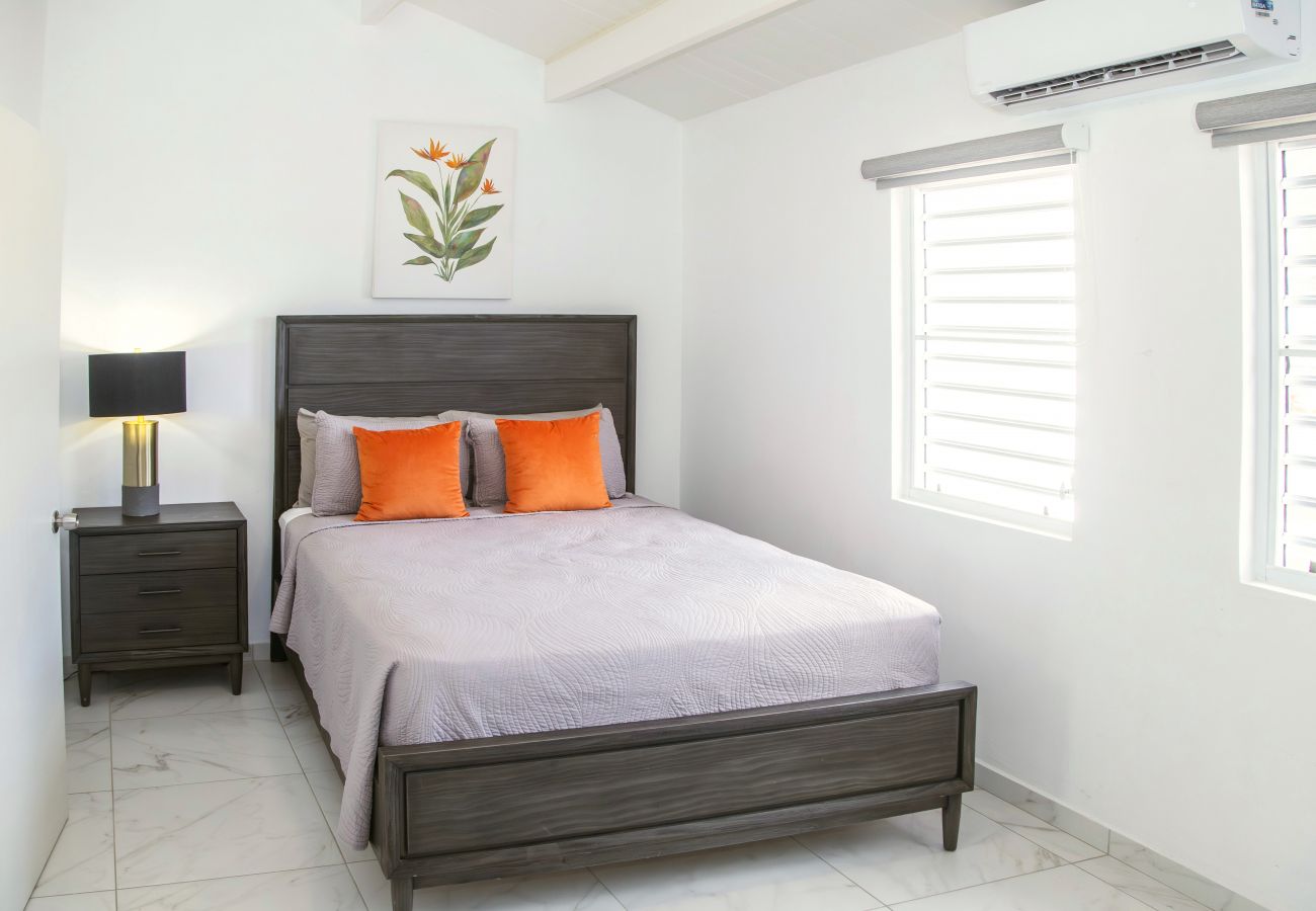 Townhouse in Jolly Harbour - 101G, Deluxe 2 Bedrooms