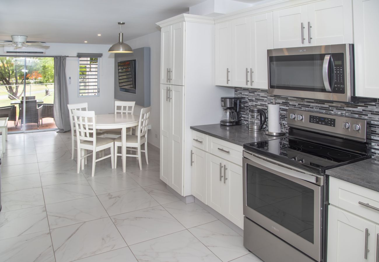 Townhouse in Jolly Harbour - 101G, Deluxe 2 Bedrooms