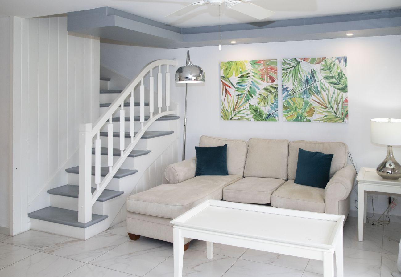 Townhouse in Jolly Harbour - 101G, Deluxe 2 Bedrooms