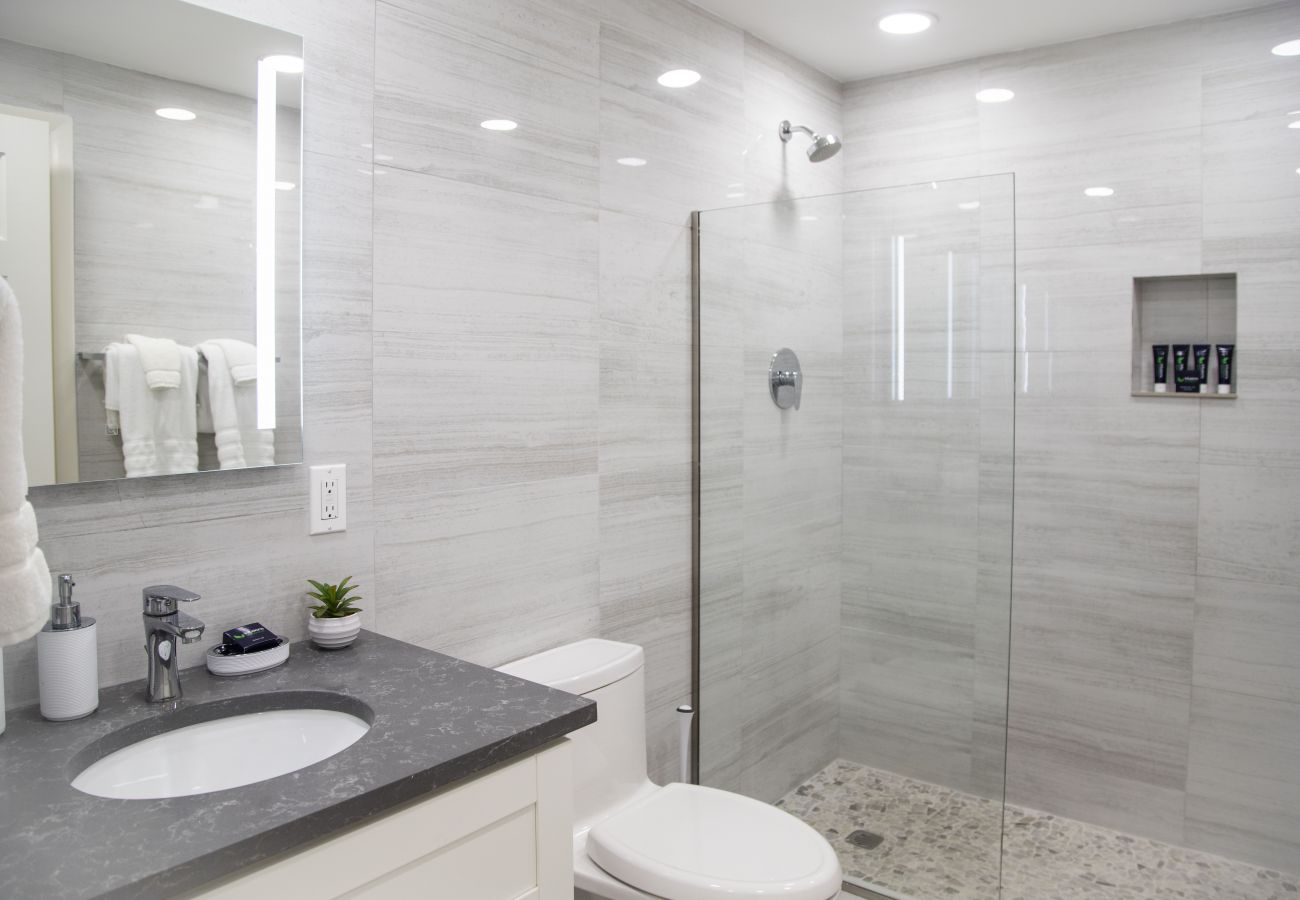 Apartment in Jolly Harbour - 232A (Lower Level), Superior 1 Bedroom