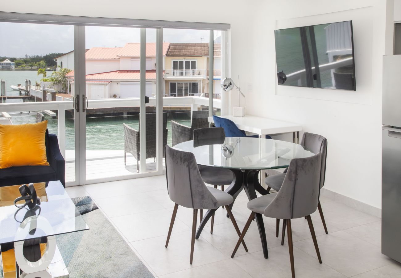Apartment in Jolly Harbour - 232G (Upper Level), Luxury 1 Bedroom